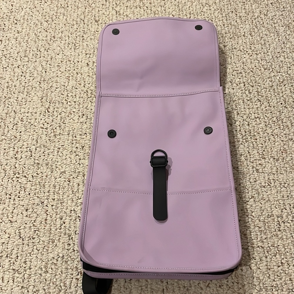 Rains backpack - Picture 6 of 8